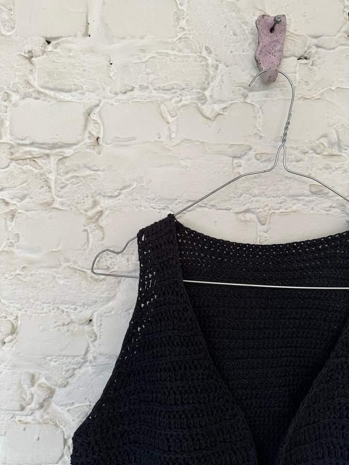 Detail of the Sureña Crochet nena vest in black