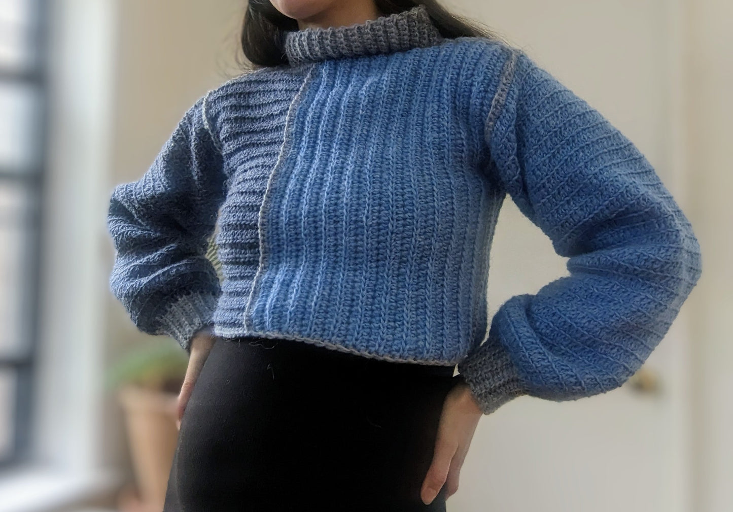 Detail of the Surena crochet Pachi cropped sweater, a perfect winter project suited for beginners and advanced beginners.